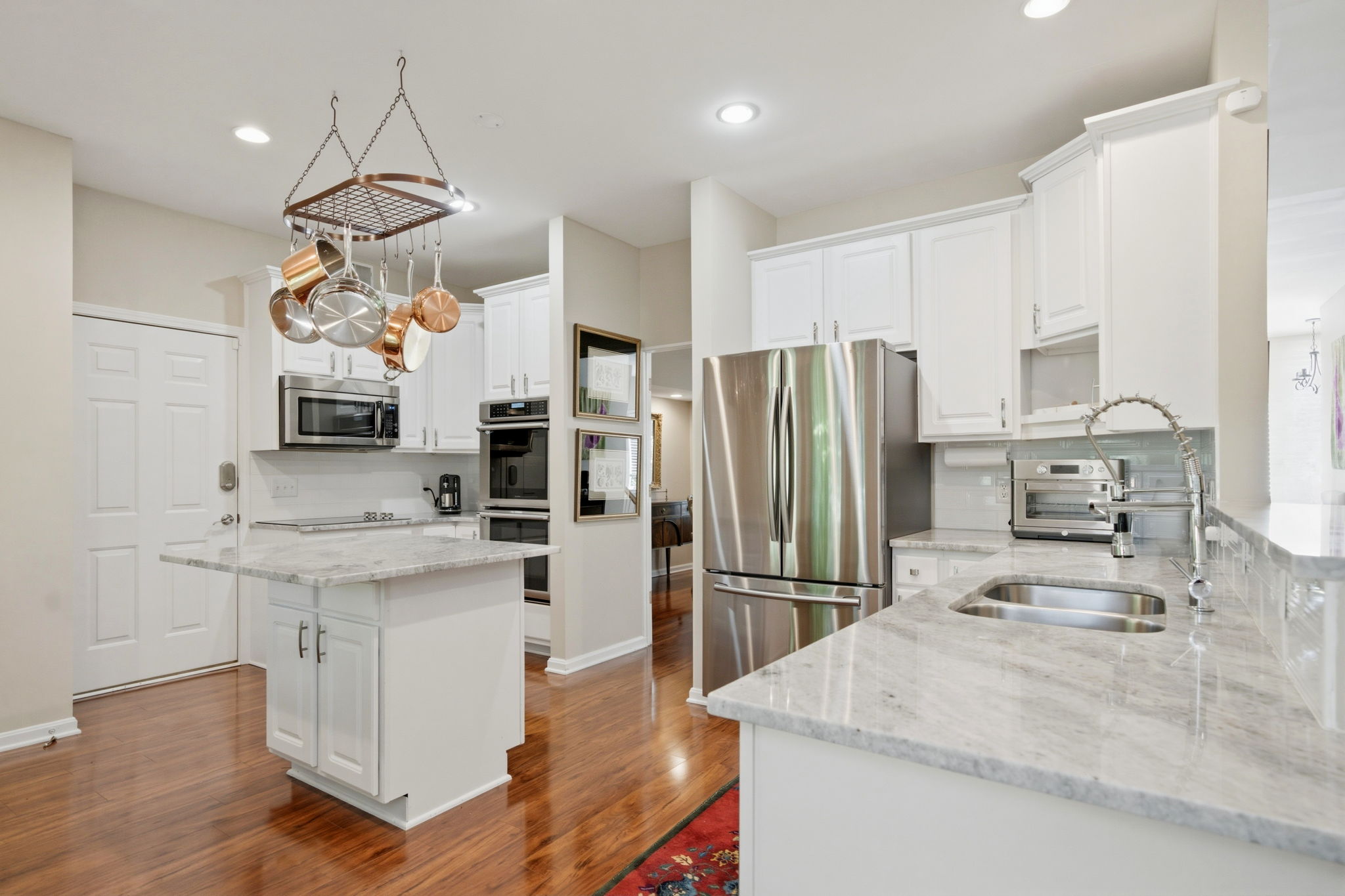  5403 Indian Woods Drive, Louisville, KY 40207 - 物件實景