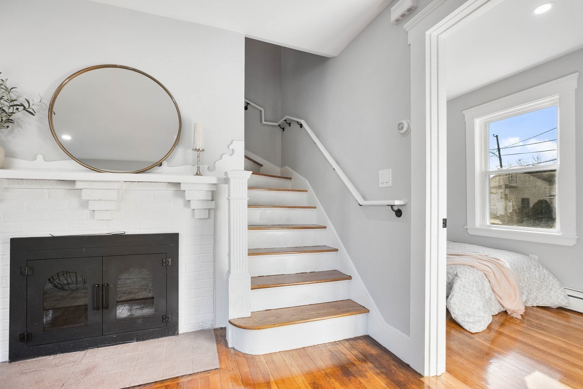 Lynn, Massachusetts, 01904, United States, 3 Bedrooms Bedrooms, ,2 BathroomsBathrooms,Residential,For Sale,2005585