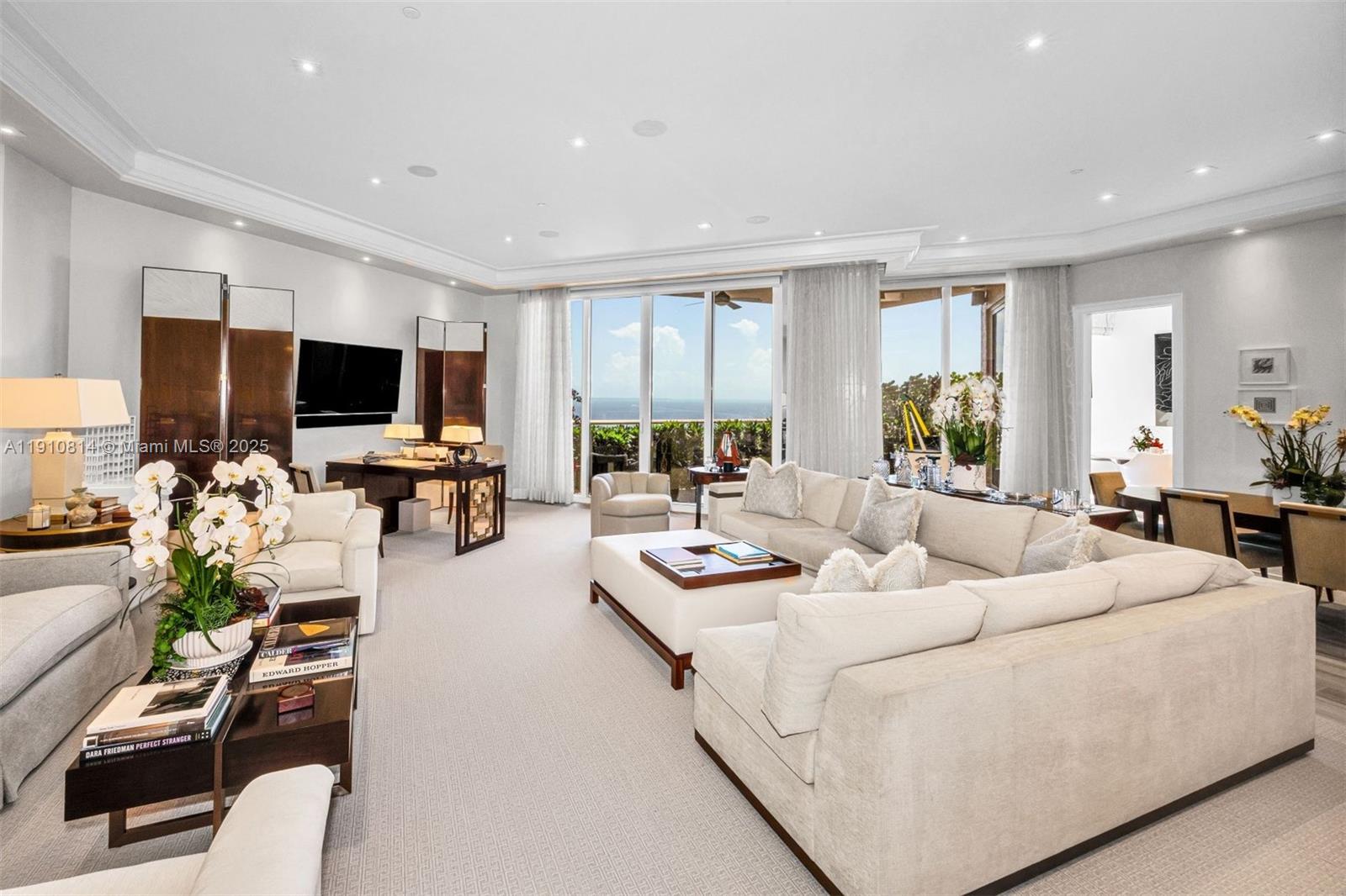 Coral Gables, Florida, 33133, United States, 3 Bedrooms Bedrooms, ,4 BathroomsBathrooms,Residential,For Sale,1989420