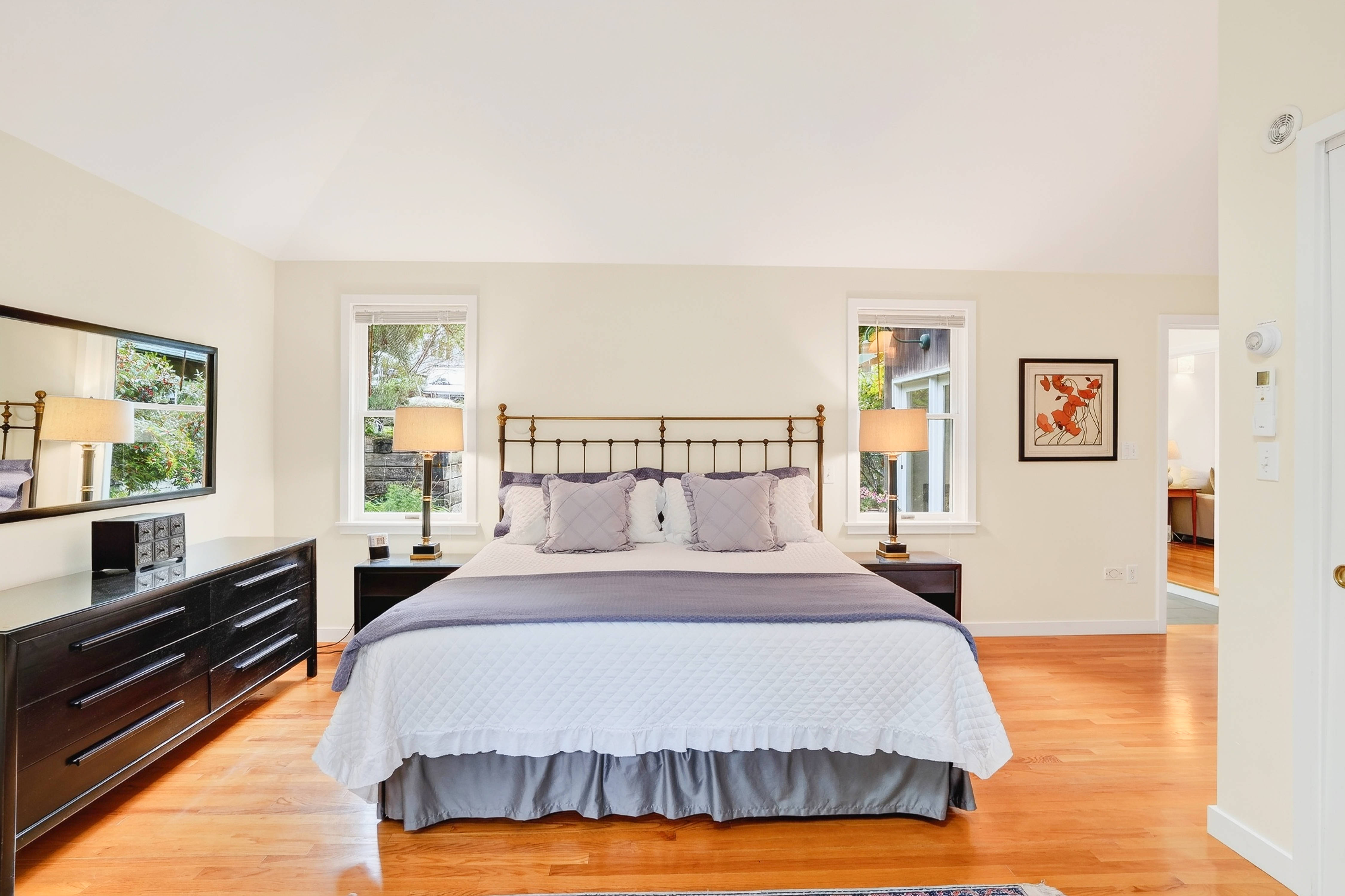  Custom Crafted Contempory in Quiet Neighborhood - 物件實景