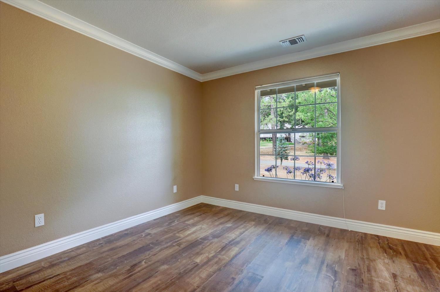 Penn Valley, California, 95946, United States, 3 Bedrooms Bedrooms, ,2 BathroomsBathrooms,Residential,For Sale,1902443