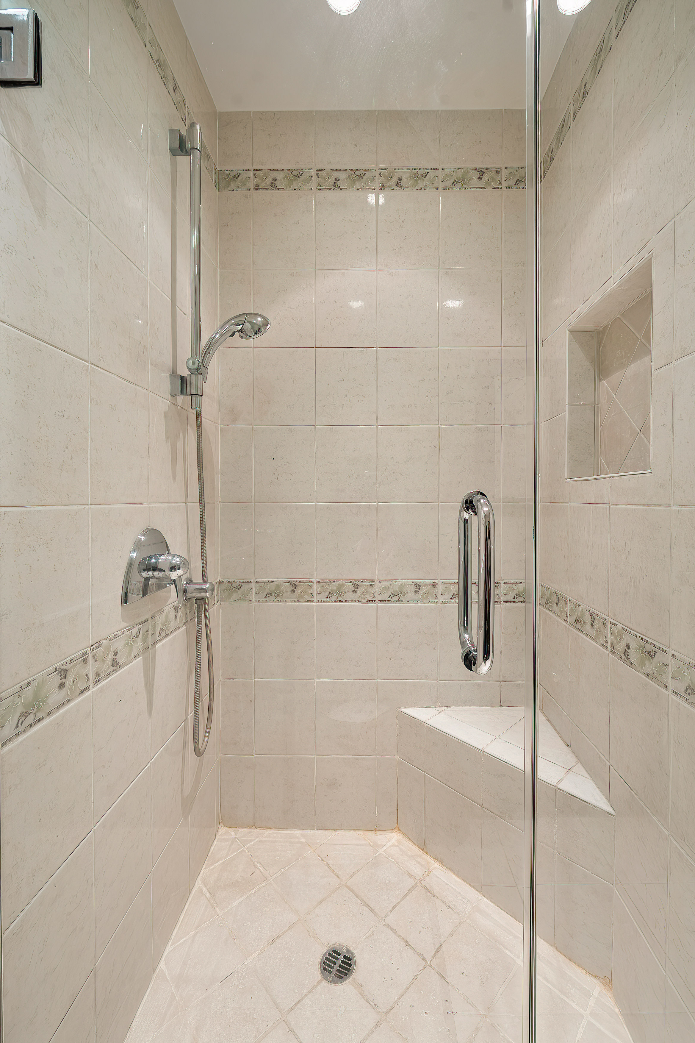  6521 Wystone Avenue #1 - 物件實景