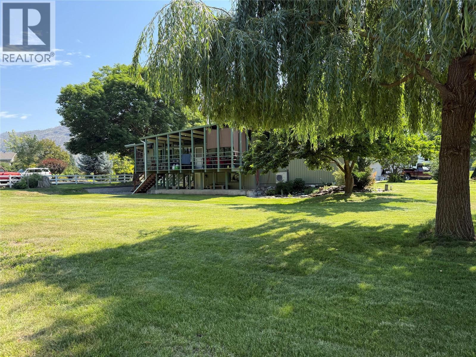 KAMLOOPS, British Columbia, V2H 1M4, CA, 5 Bedrooms Bedrooms, ,2 BathroomsBathrooms,Residential,For Sale,1912088