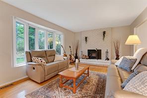 Ottawa, Ontario, K0A 3M0, CA, 4 Bedrooms Bedrooms, ,3 BathroomsBathrooms,Residential,For Sale,1993289