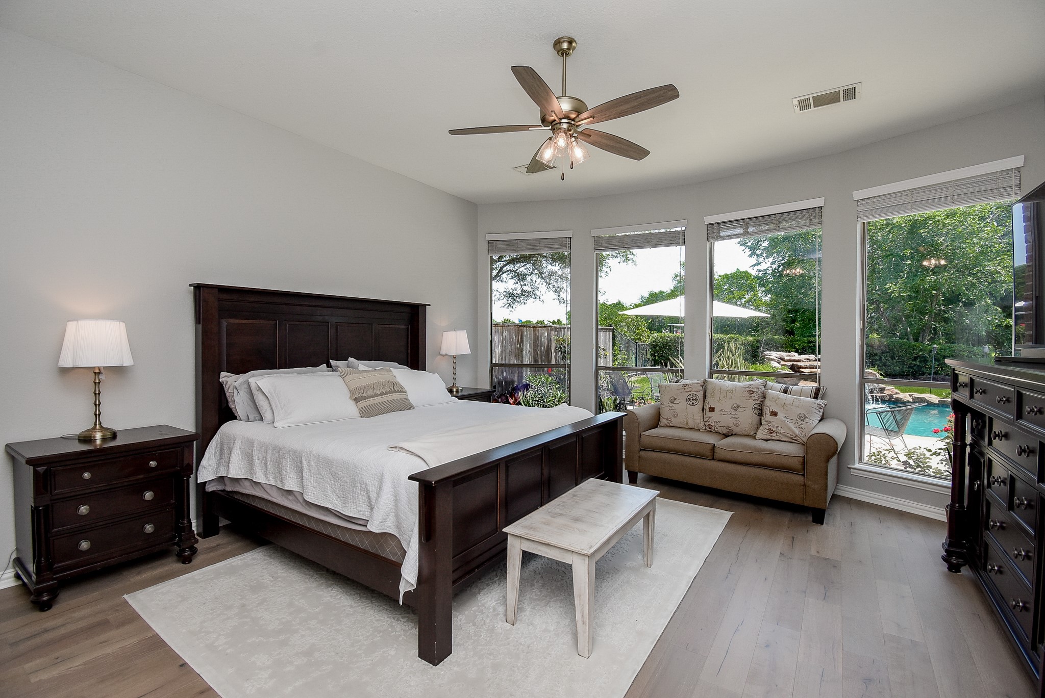  3302 Saint Charles Court - 物件實景