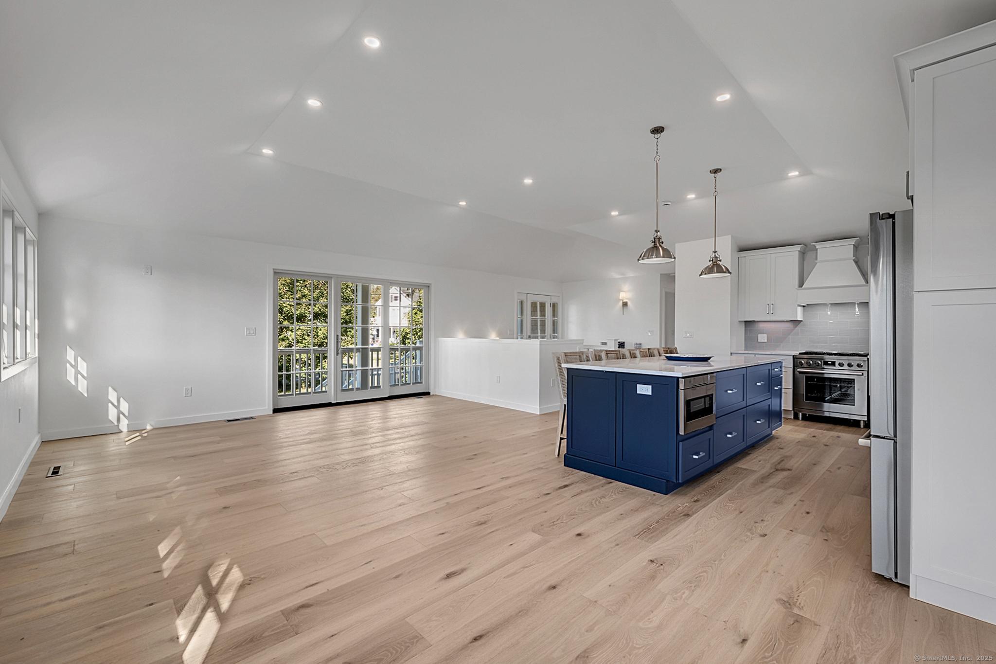 Madison, Connecticut, 06443, United States, 5 Bedrooms Bedrooms, ,3 BathroomsBathrooms,Residential,For Sale,1941280