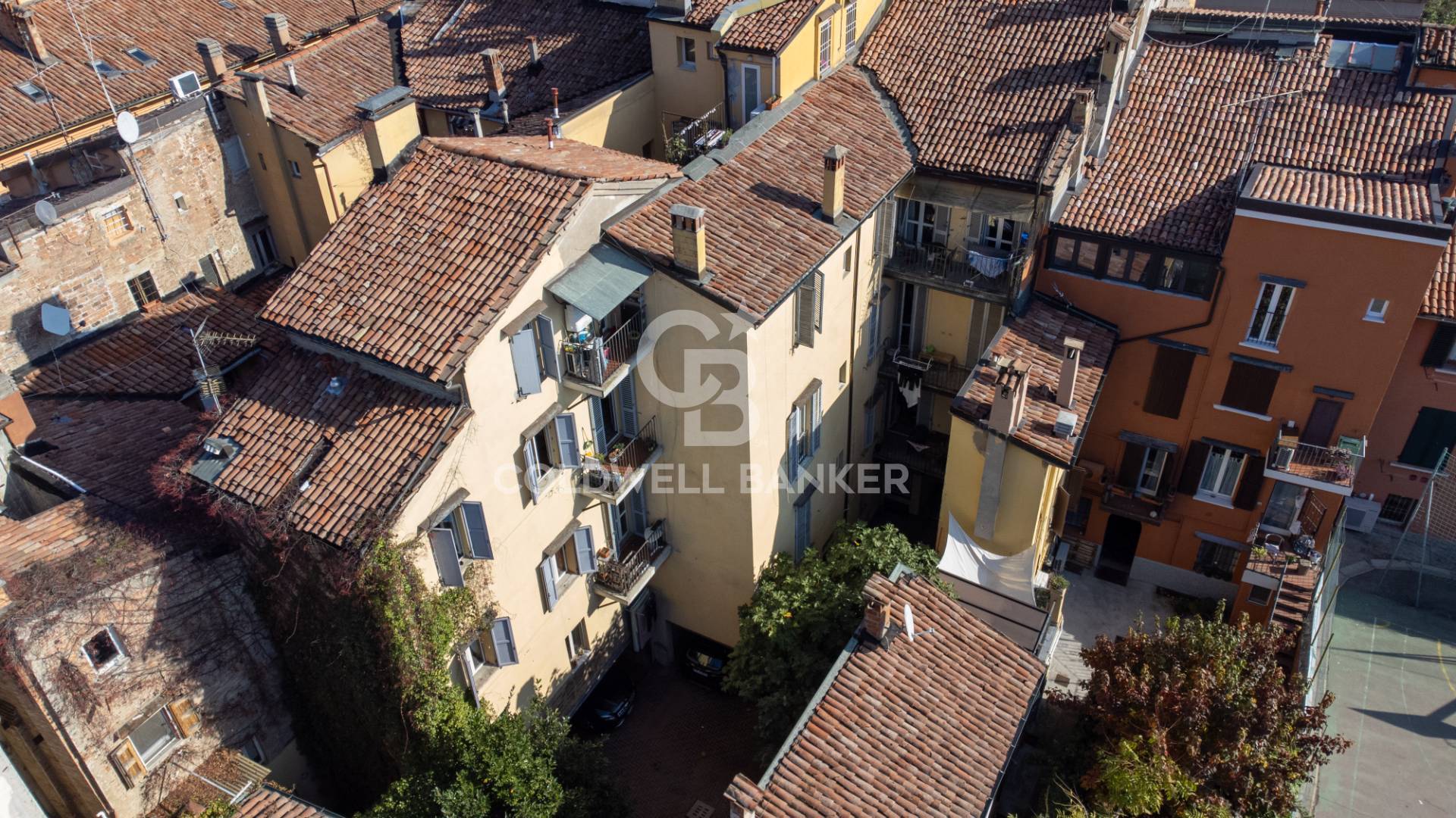 Bologna, Bologna, 40100, IT, ,Residential,For Sale,1992816