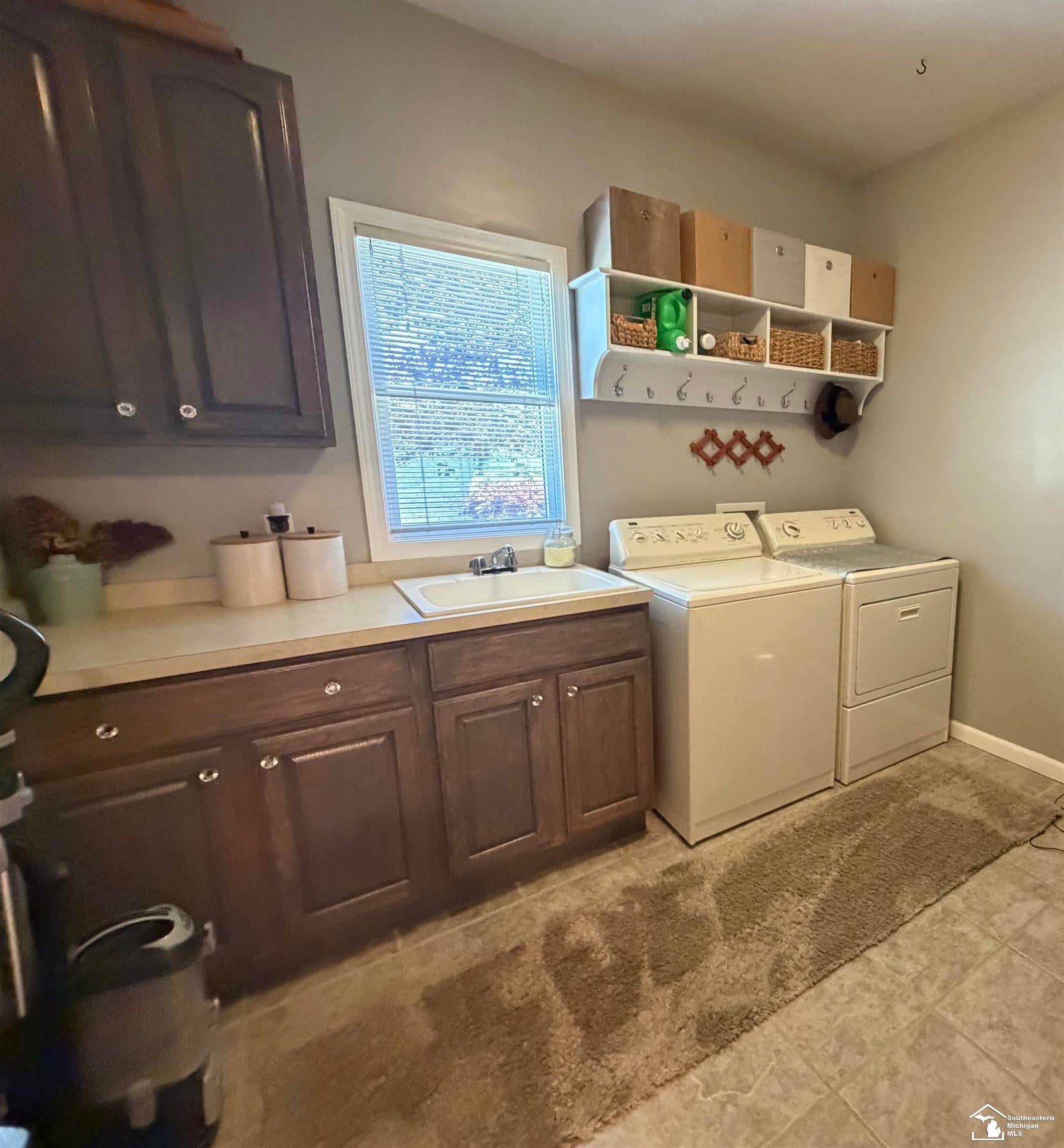 Newport, Michigan, 48166, United States, 3 Bedrooms Bedrooms, ,4 BathroomsBathrooms,Residential,For Sale,2048069