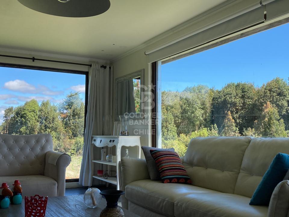 Puerto Varas, Chile, 4 Bedrooms Bedrooms, ,3 BathroomsBathrooms,Residential,For Sale,1967829