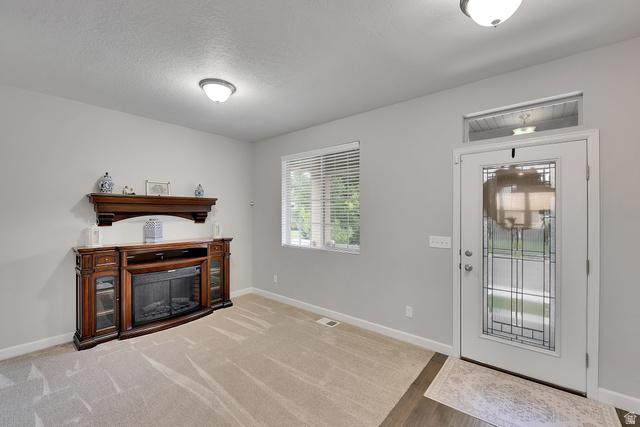 South Jordan, Utah, 84095, United States, 5 Bedrooms Bedrooms, ,4 BathroomsBathrooms,Residential,For Sale,1979432