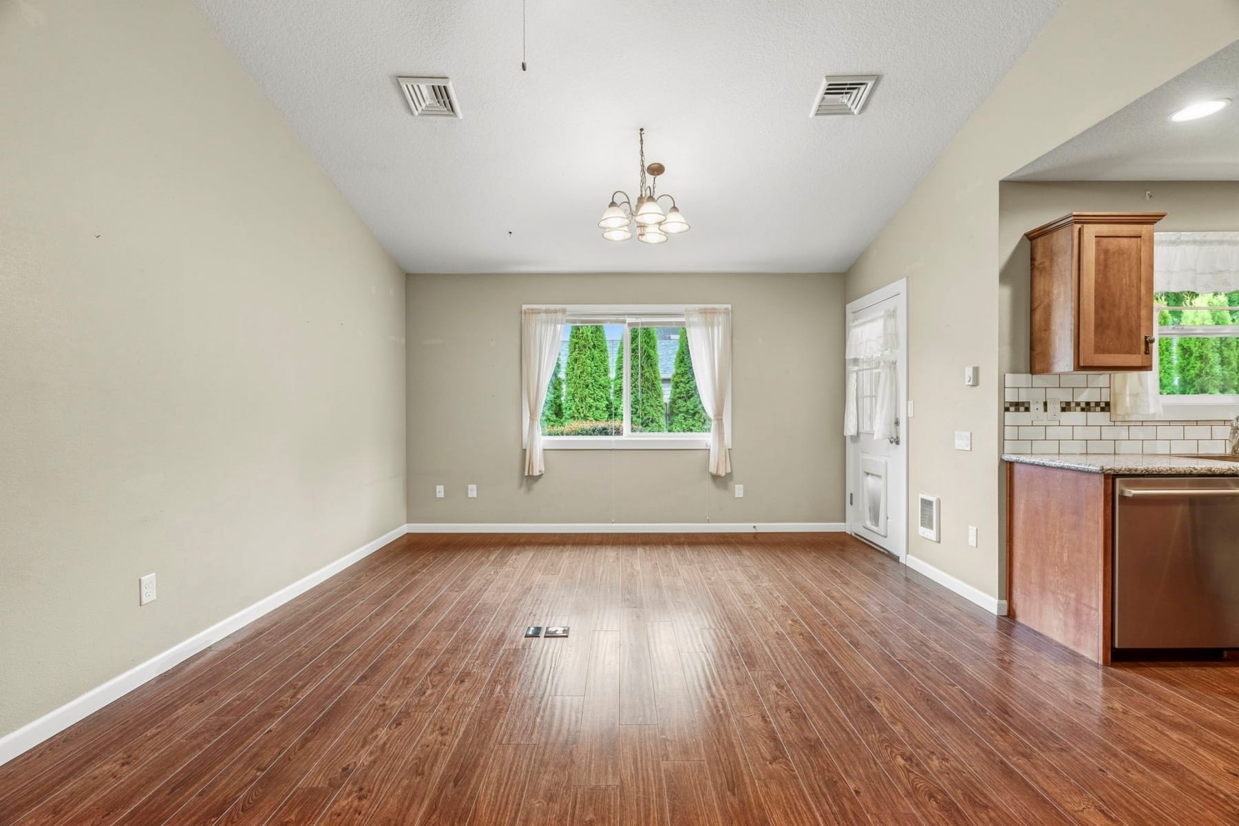  405 NW 7TH AVE Kelso, WA 98626 - 物件實景