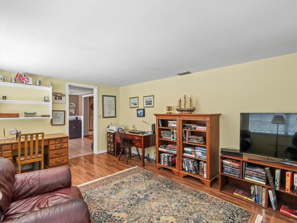 Tampa, Florida, 33618, United States, 4 Bedrooms Bedrooms, ,2 BathroomsBathrooms,Residential,For Sale,1917104