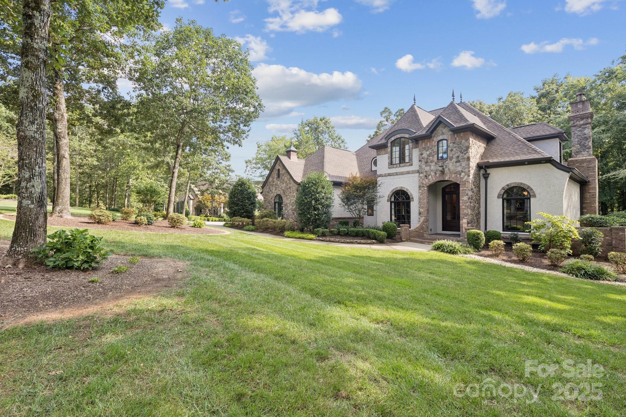 Waxhaw, North Carolina, 28173, United States, 5 Bedrooms Bedrooms, ,4 BathroomsBathrooms,Residential,For Sale,1940354