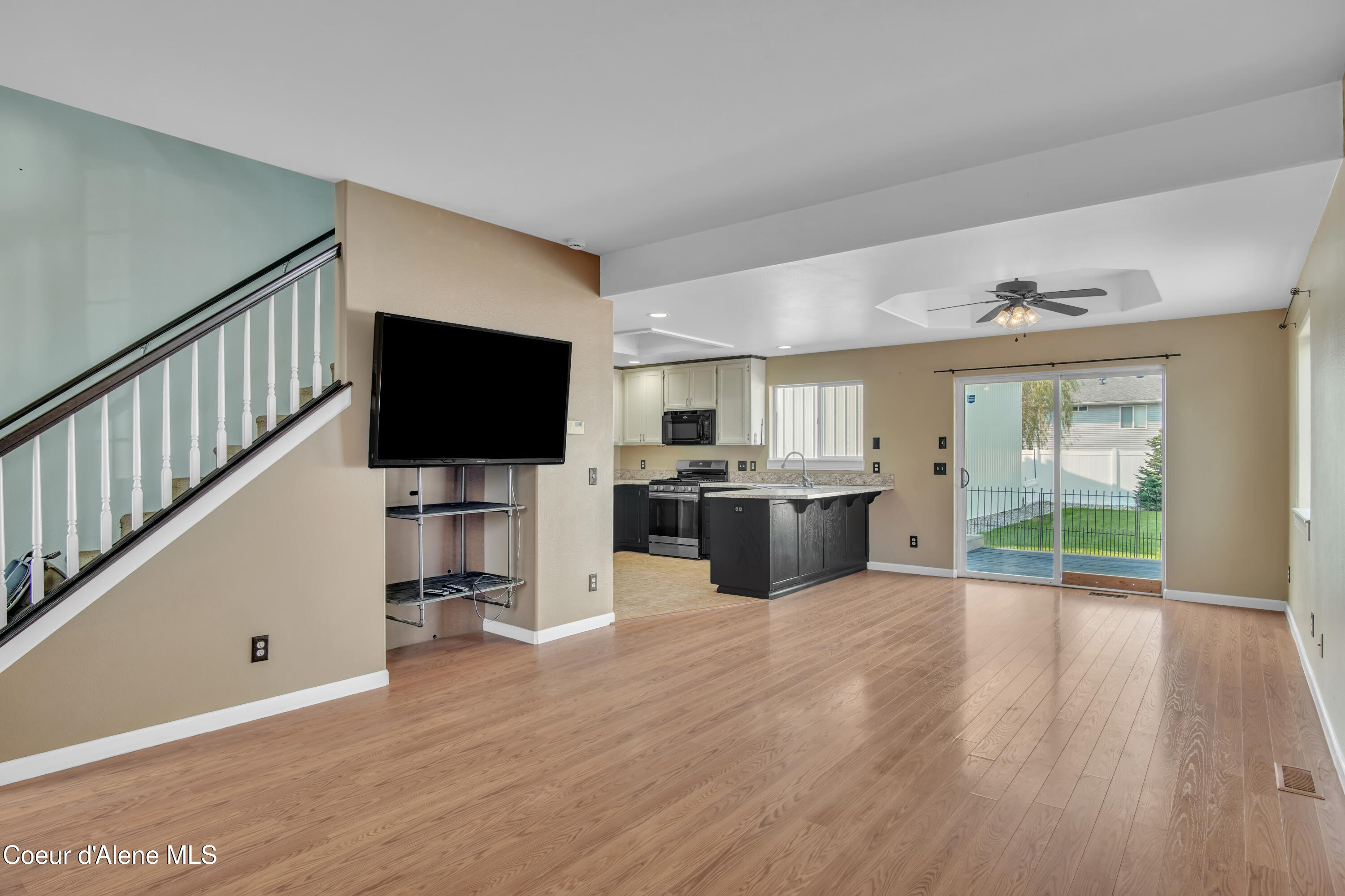 Hayden, Idaho, 83835, United States, 3 Bedrooms Bedrooms, ,3 BathroomsBathrooms,Residential,For Sale,1937119