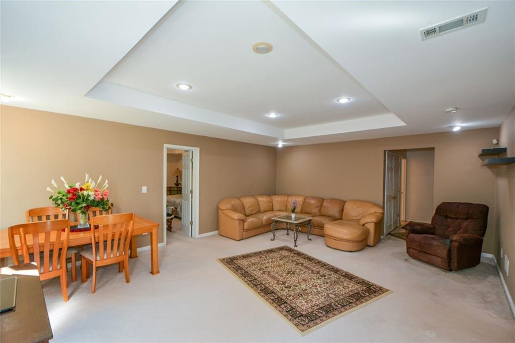 Cumming, Georgia, 30041, United States, 5 Bedrooms Bedrooms, ,4 BathroomsBathrooms,Residential,For Sale,1997427