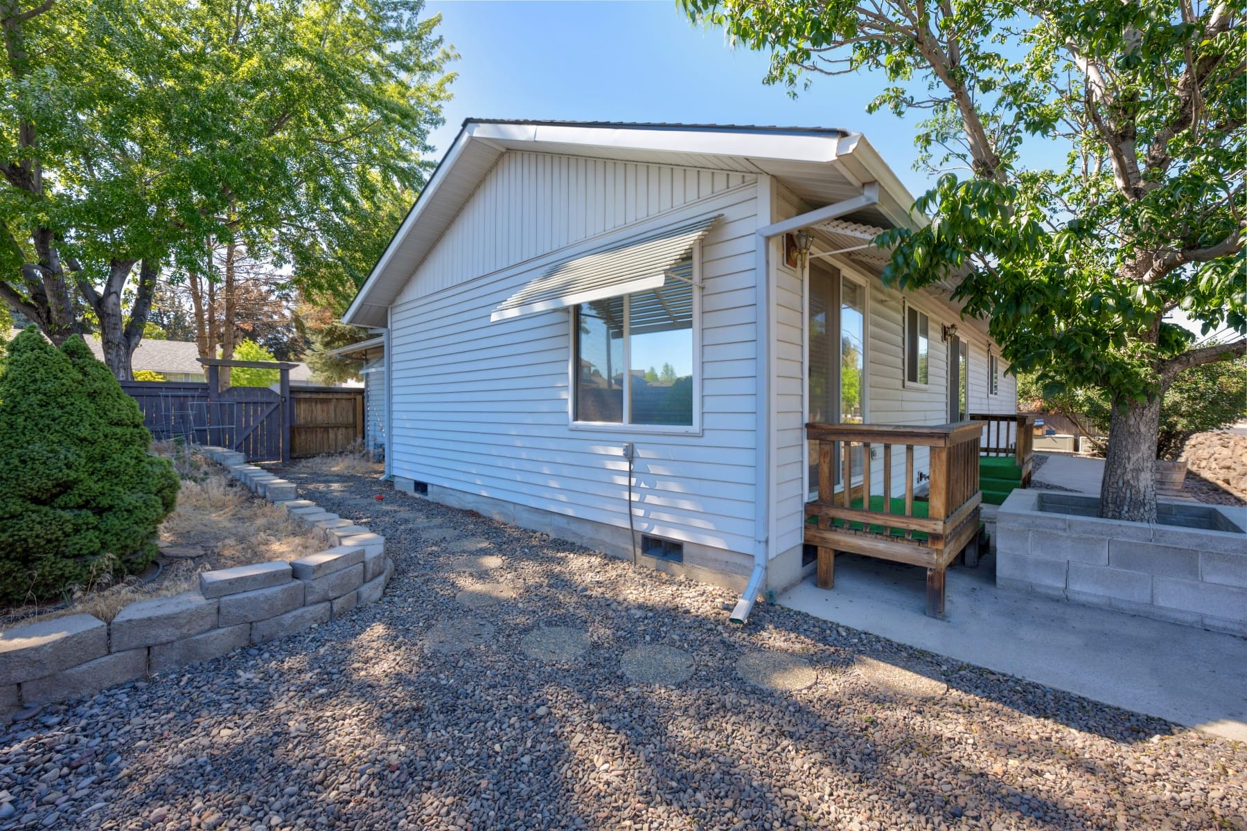  854 SW 23rd Court Redmond, OR 97756 - 物件實景