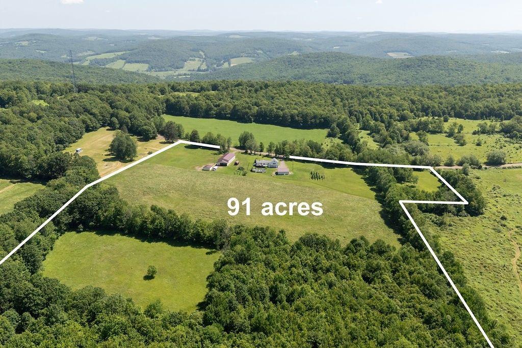 Franklin, New York, 13775, United States, 3 Bedrooms Bedrooms, ,2 BathroomsBathrooms,Residential,For Sale,1967662