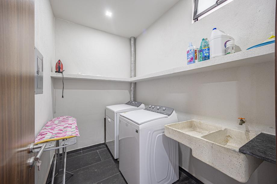 Republica dominicana, Puerto Vallarta, Jalisco, 48330, Mexico, 2 Bedrooms Bedrooms, ,1 BathroomBathrooms,Residential,For Sale,Republica dominicana,1612595