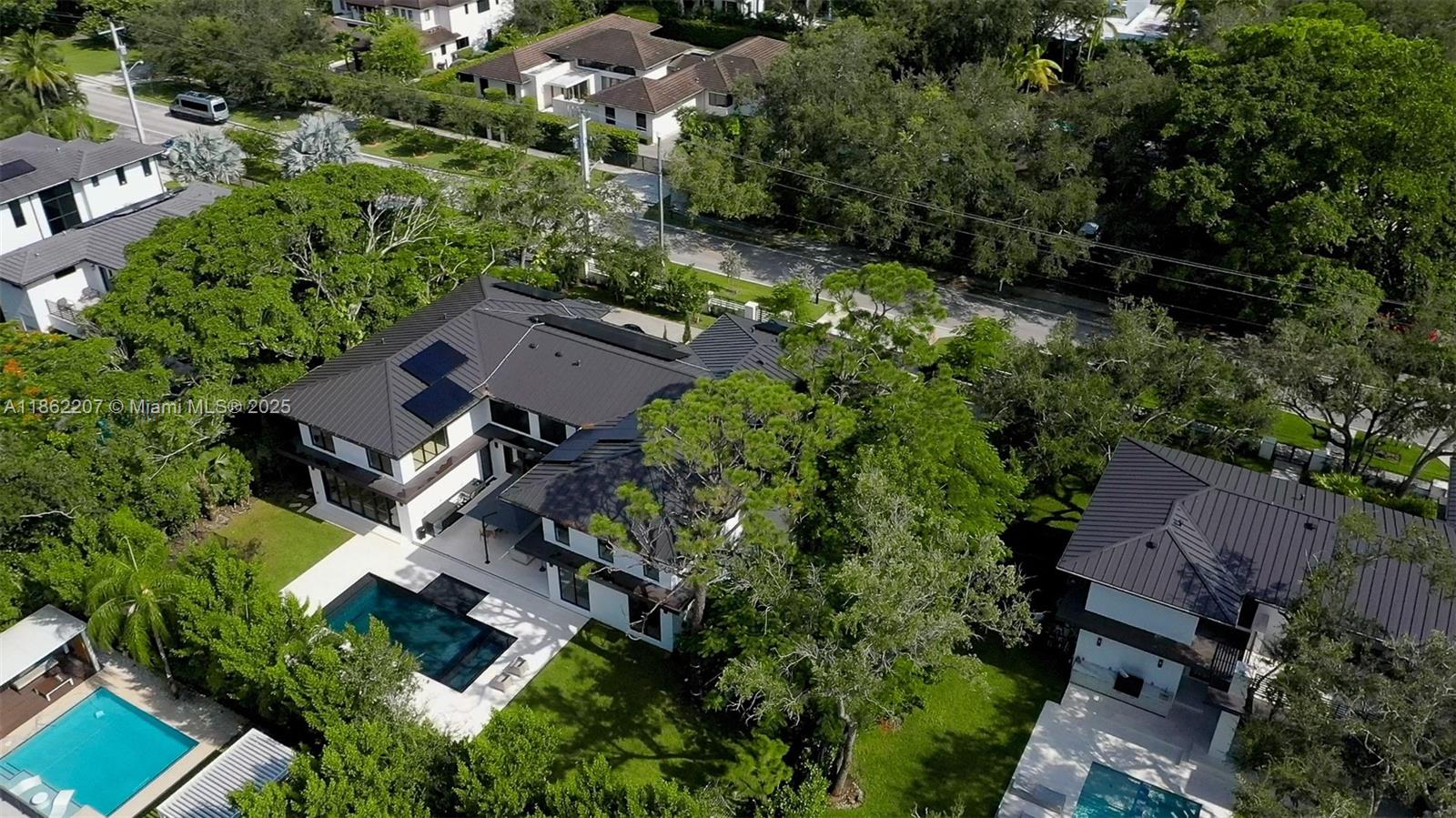 South Miami, Florida, 33143, United States, 6 Bedrooms Bedrooms, ,7 BathroomsBathrooms,Residential,For Sale,1925819