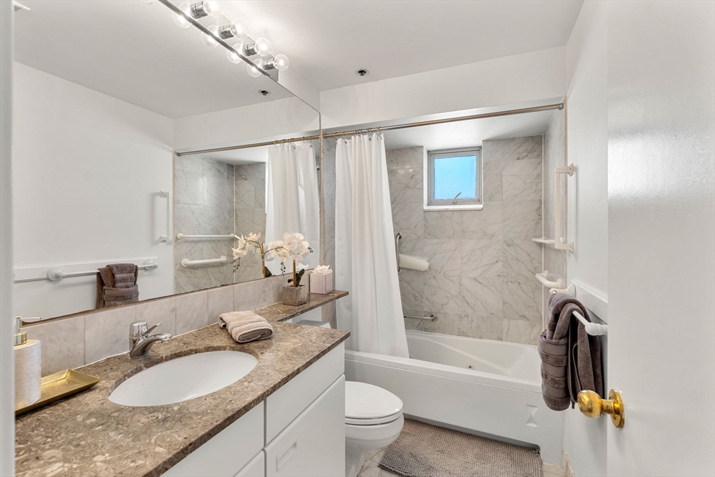 Cambridge, Massachusetts, 02139, United States, 1 Bedroom Bedrooms, ,2 BathroomsBathrooms,Residential,For Sale,1875314