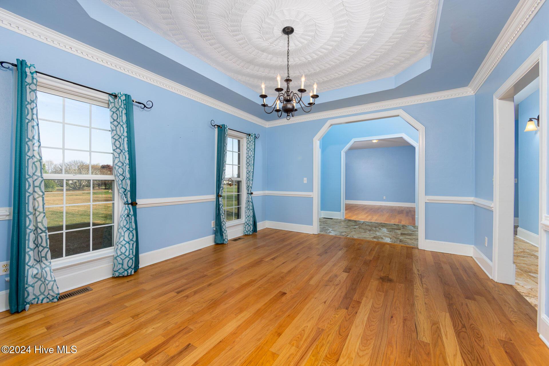 Currituck, North Carolina, 27929, United States, 4 Bedrooms Bedrooms, ,4 BathroomsBathrooms,Residential,For Sale,1849903