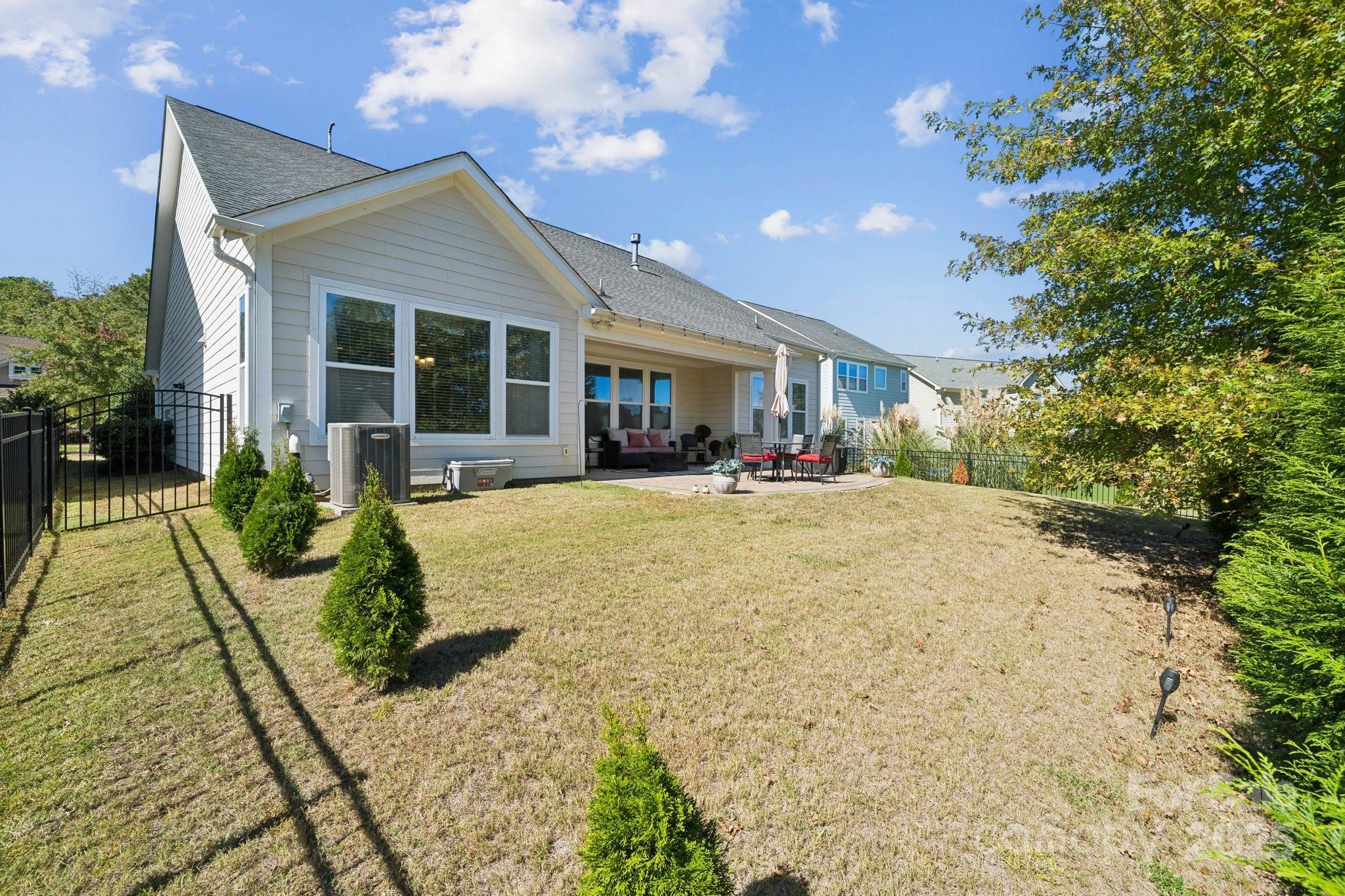 Clover, South Carolina, 29710, United States, 3 Bedrooms Bedrooms, ,2 BathroomsBathrooms,Residential,For Sale,1965516