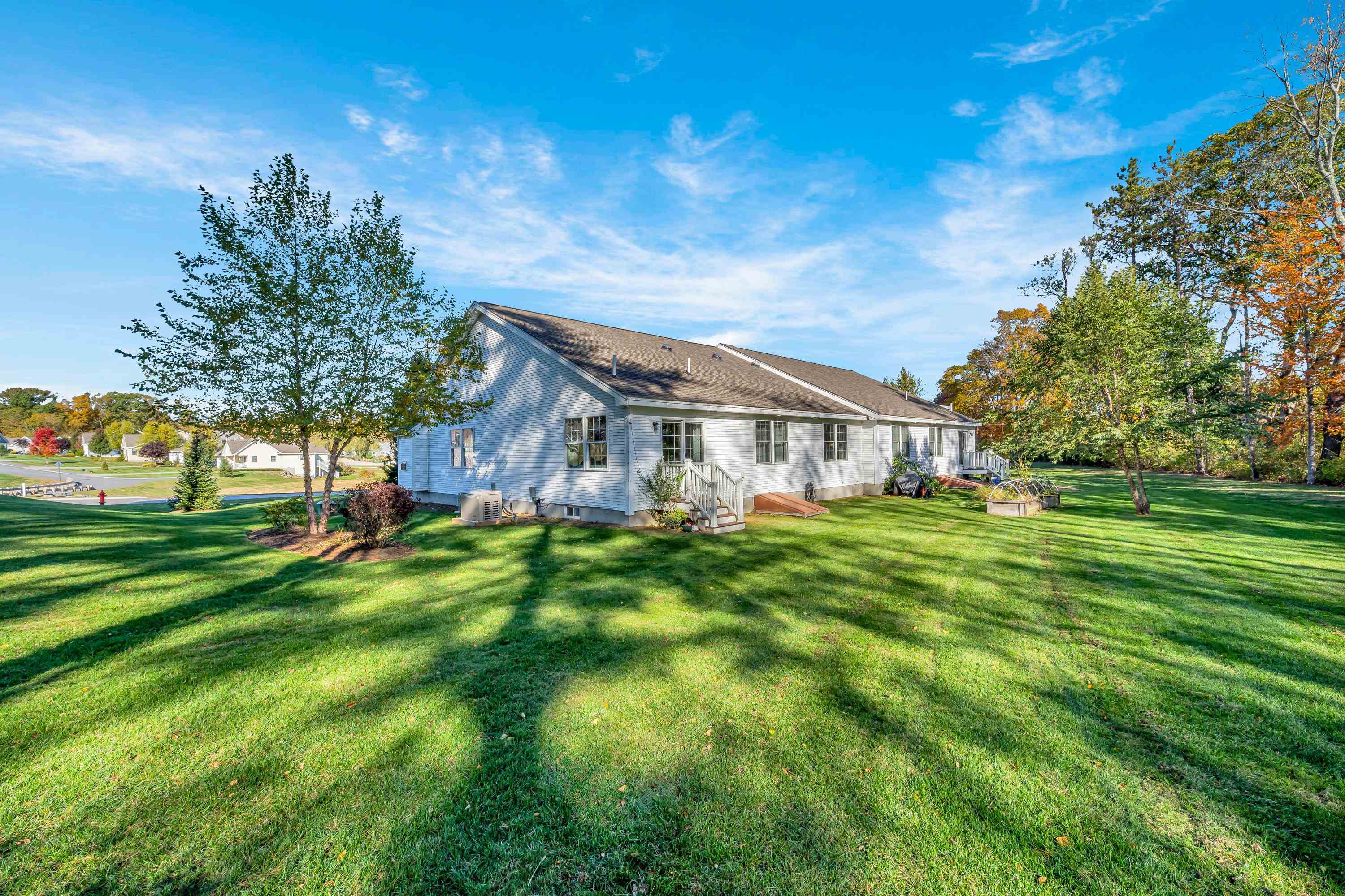 Brentwood, New Hampshire, 03833, United States, 2 Bedrooms Bedrooms, ,2 BathroomsBathrooms,Residential,For Sale,1976209