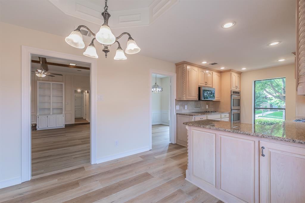 Bedford, Texas, 76021, United States, 3 Bedrooms Bedrooms, ,2 BathroomsBathrooms,Residential,For Sale,1942706