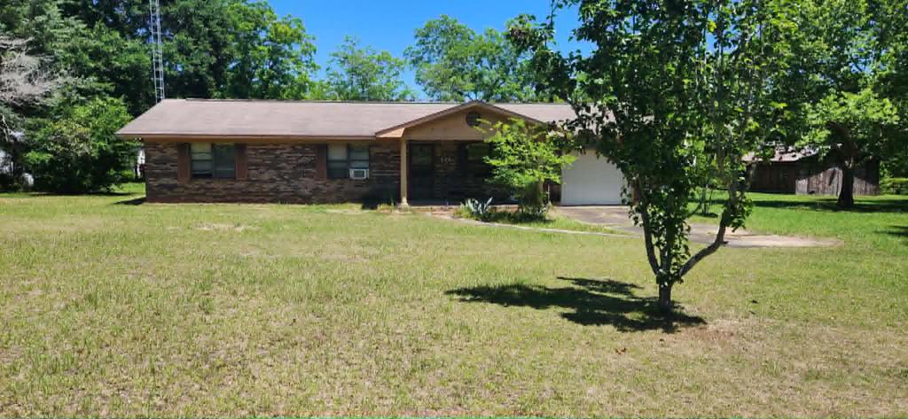 York Dr, Kinsey, AL 36303