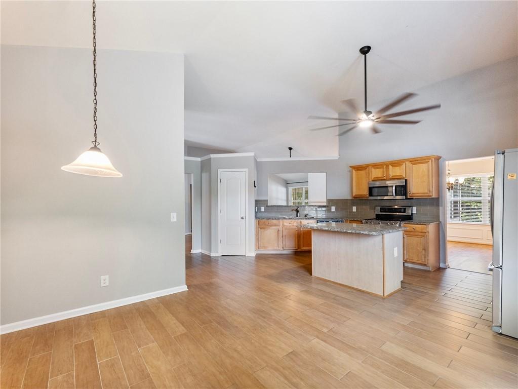 Flowery Branch, Georgia, 30542, United States, 4 Bedrooms Bedrooms, ,5 BathroomsBathrooms,Residential,For Sale,1840900
