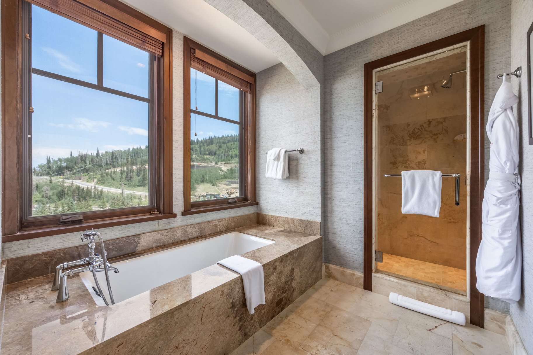  Warmth, reimagined at Altitude, 2 Bedroom + Den, Montage Residences Deer Valley - 物件實景