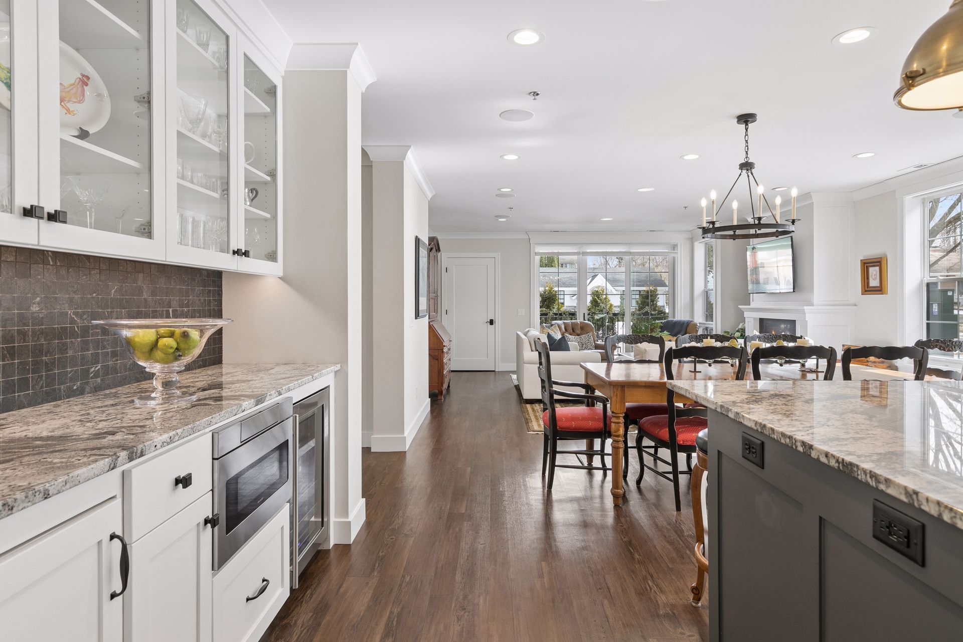  Gorgeous Light-Filled Condo in the Heart of Edina - 物件實景