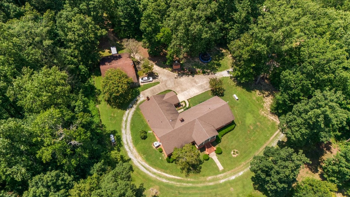Five Points, Tennessee, 38457, United States, 4 Bedrooms Bedrooms, ,4 BathroomsBathrooms,Residential,For Sale,1902817