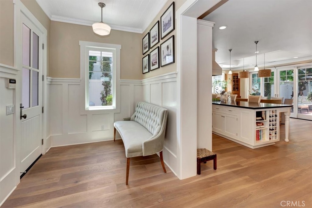 Long Beach, California, 90803, United States, 5 Bedrooms Bedrooms, ,4 BathroomsBathrooms,Residential,For Sale,1916985
