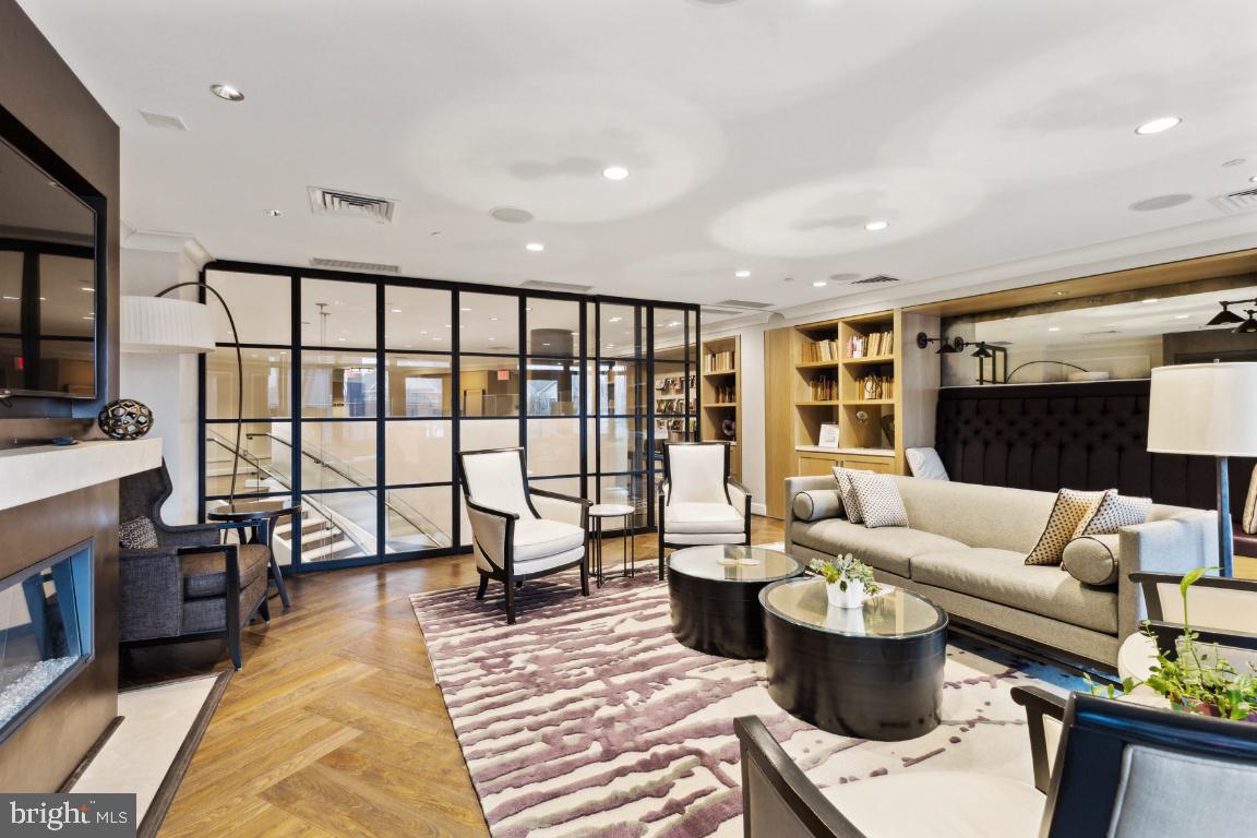 Bethesda, Maryland, 20815, United States, 2 Bedrooms Bedrooms, ,Residential,For Sale,1920331