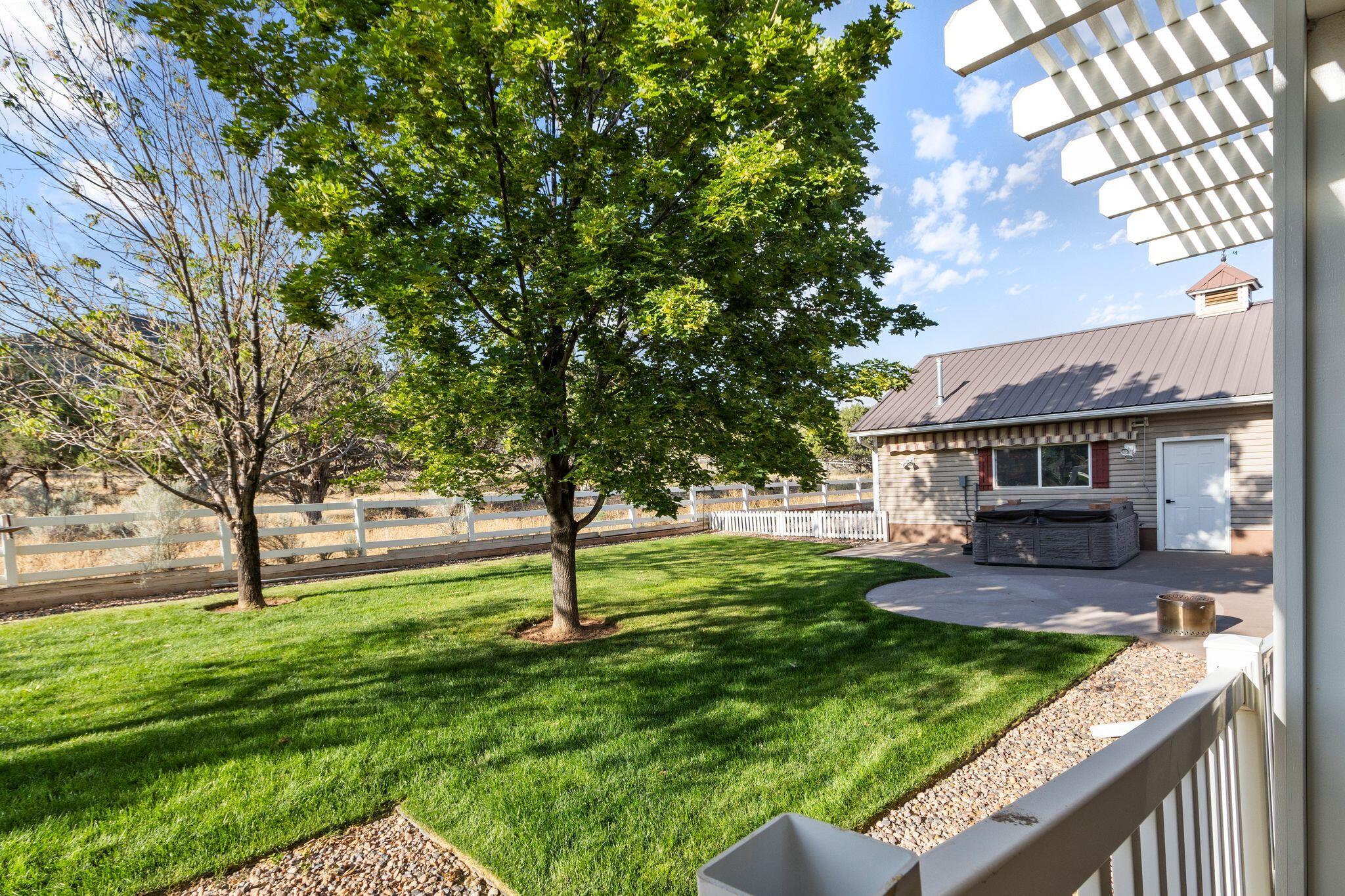 Parowan, Utah, 84761, United States, 6 Bedrooms Bedrooms, ,5 BathroomsBathrooms,Residential,For Sale,1995430