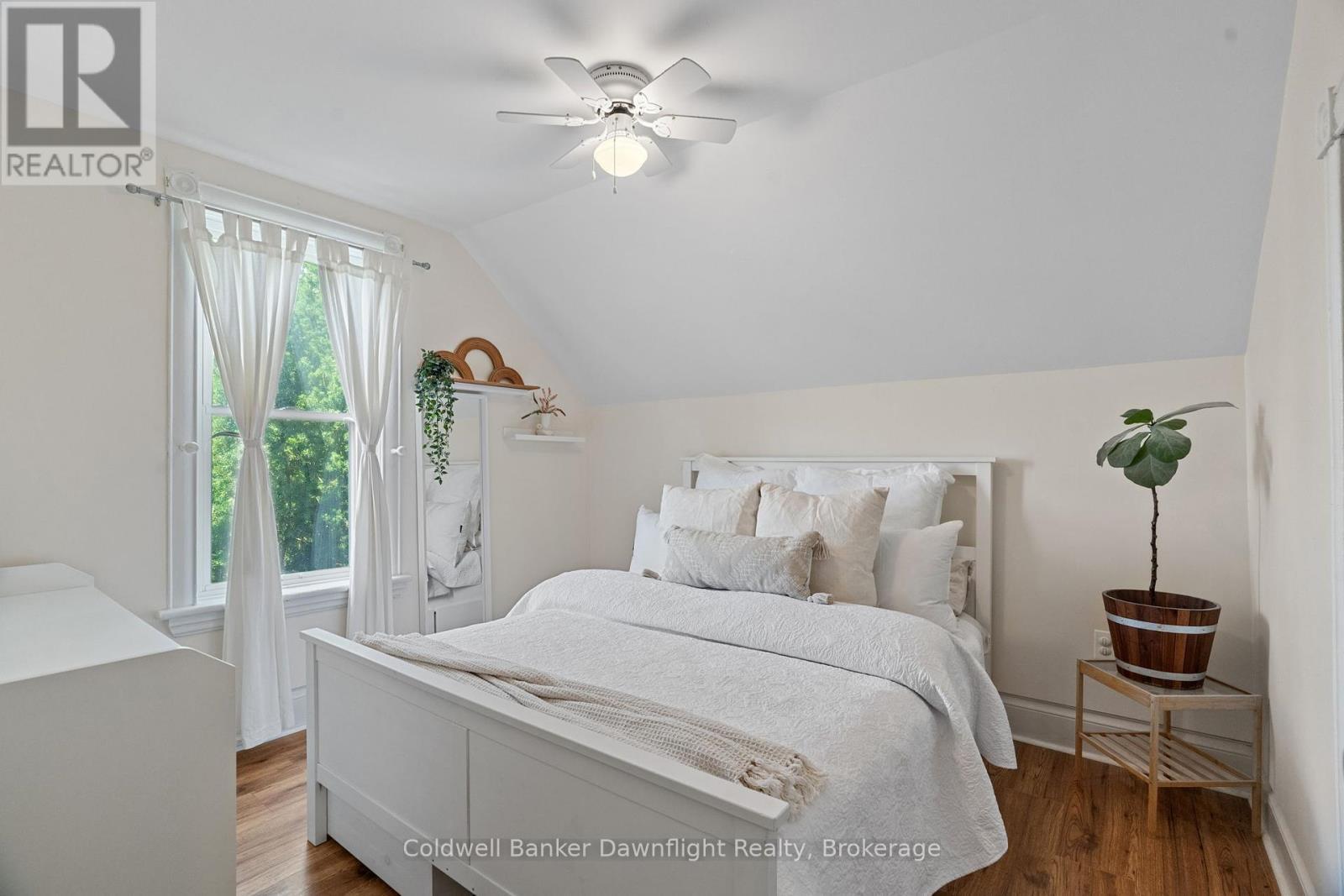 STRATFORD, Ontario, N5A 4K8, CA, 3 Bedrooms Bedrooms, ,1 BathroomBathrooms,Residential,For Sale,1948181
