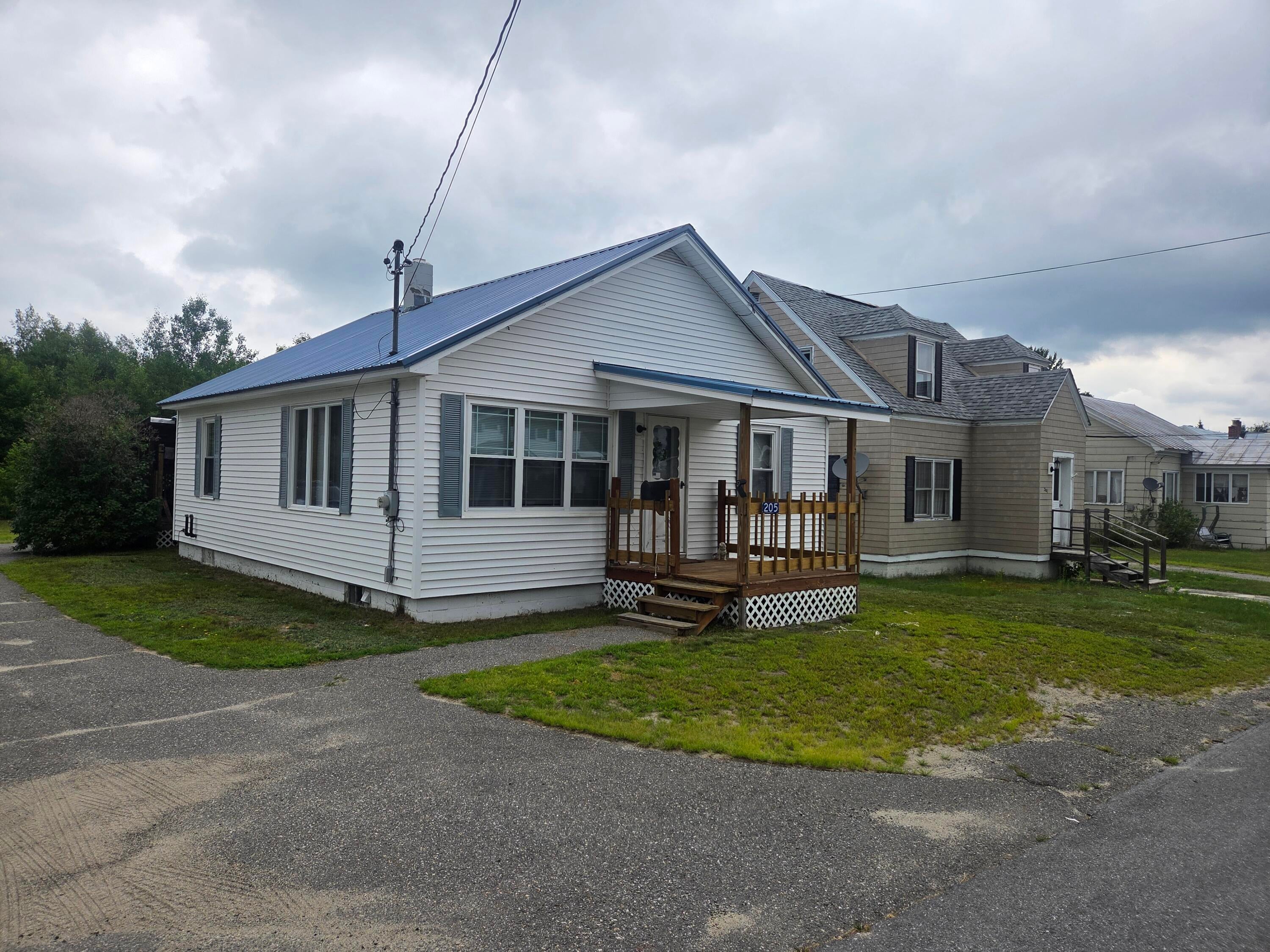 Bowdoin St, Millinocket, ME 04462