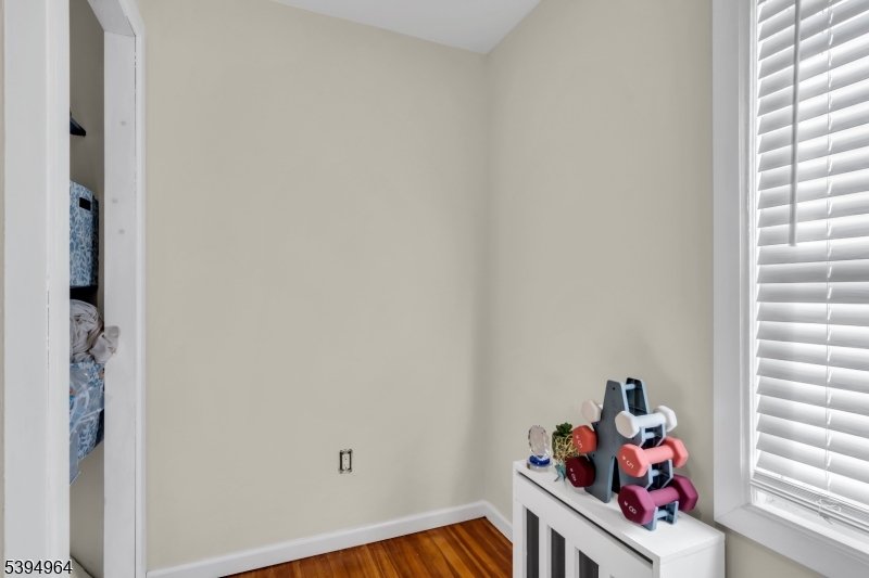 Roselle Park Boro, New Jersey, 07204, United States, 4 Bedrooms Bedrooms, ,1 BathroomBathrooms,Residential,For Sale,1987650