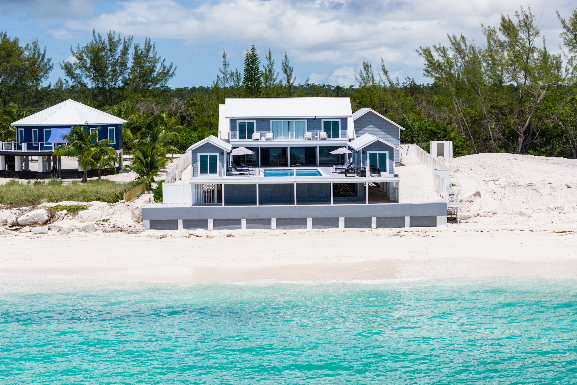  Secluded Beachfront Retreat with Ocean Views - 物件實景