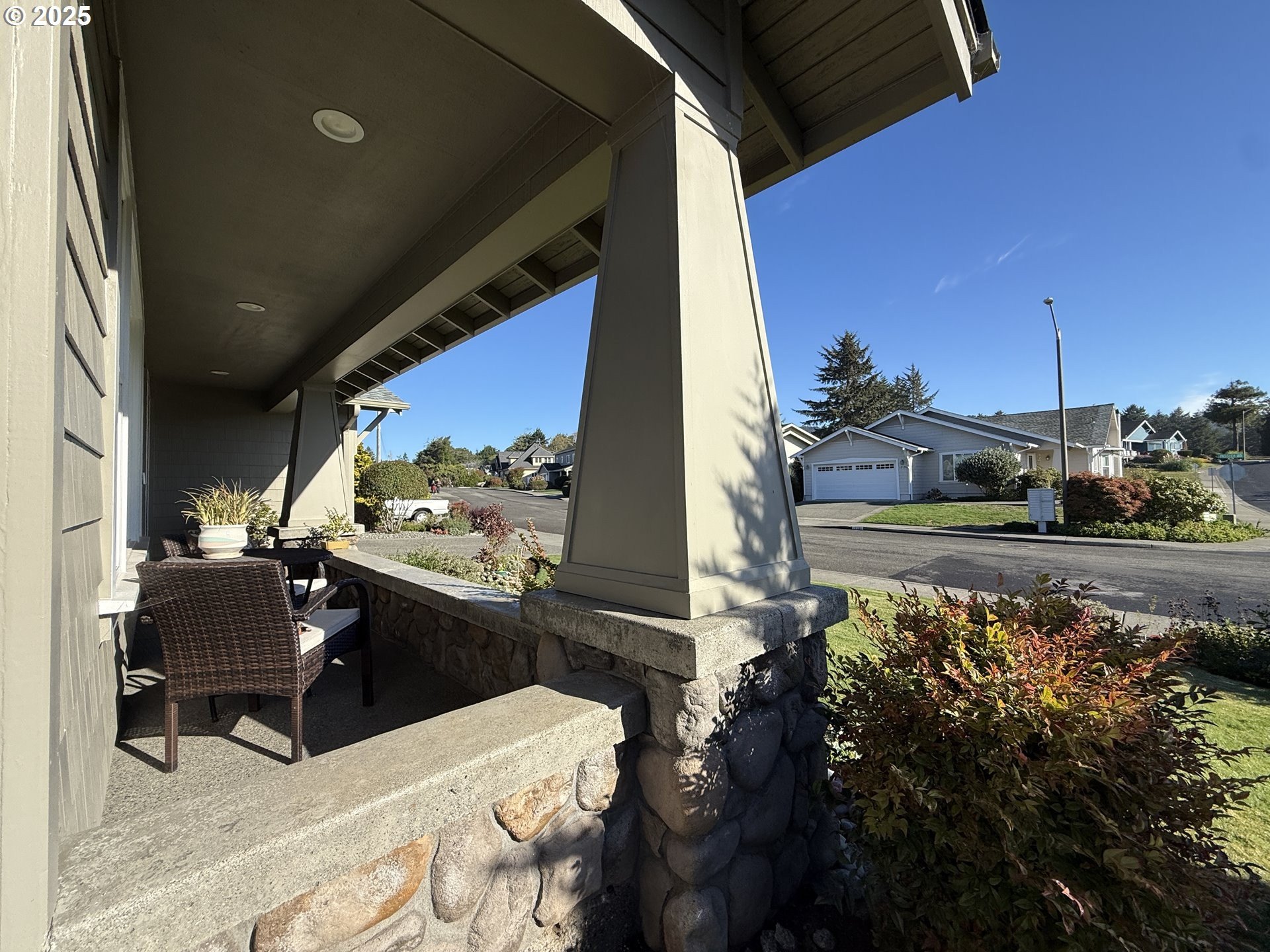 Brookings, Oregon, 97415, United States, 3 Bedrooms Bedrooms, ,2 BathroomsBathrooms,Residential,For Sale,1996517