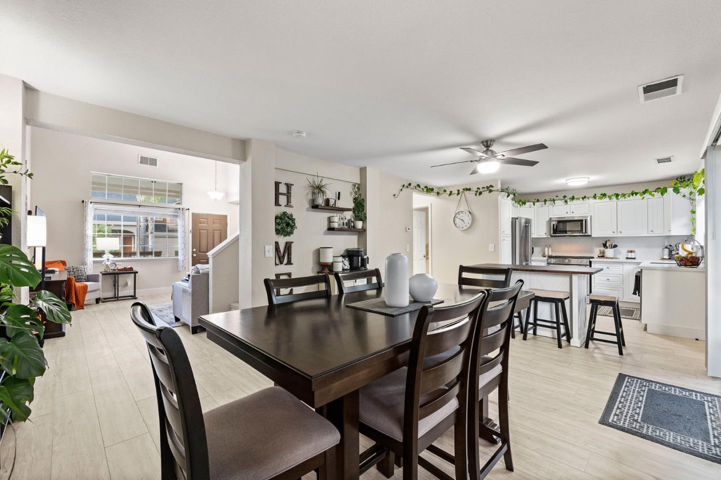 Gilroy, California, 95020, United States, 4 Bedrooms Bedrooms, ,3 BathroomsBathrooms,Residential,For Sale,1986301