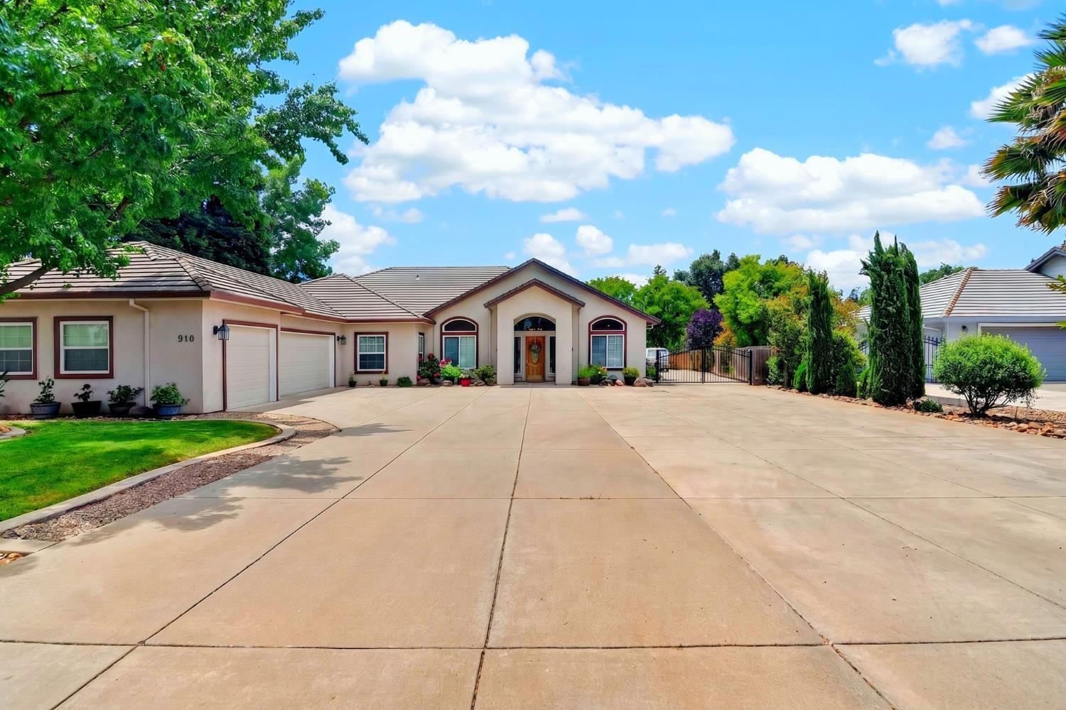Valley Springs, California, 95252, United States, 4 Bedrooms Bedrooms, ,3 BathroomsBathrooms,Residential,For Sale,2049425