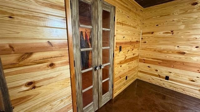 Hodgen, Oklahoma, 74939, United States, 4 Bedrooms Bedrooms, ,3 BathroomsBathrooms,Residential,For Sale,1979733