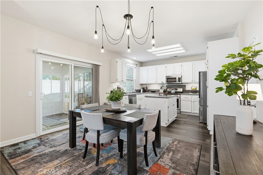 Temecula, California, 92591, United States, 3 Bedrooms Bedrooms, ,3 BathroomsBathrooms,Residential,For Sale,1989212