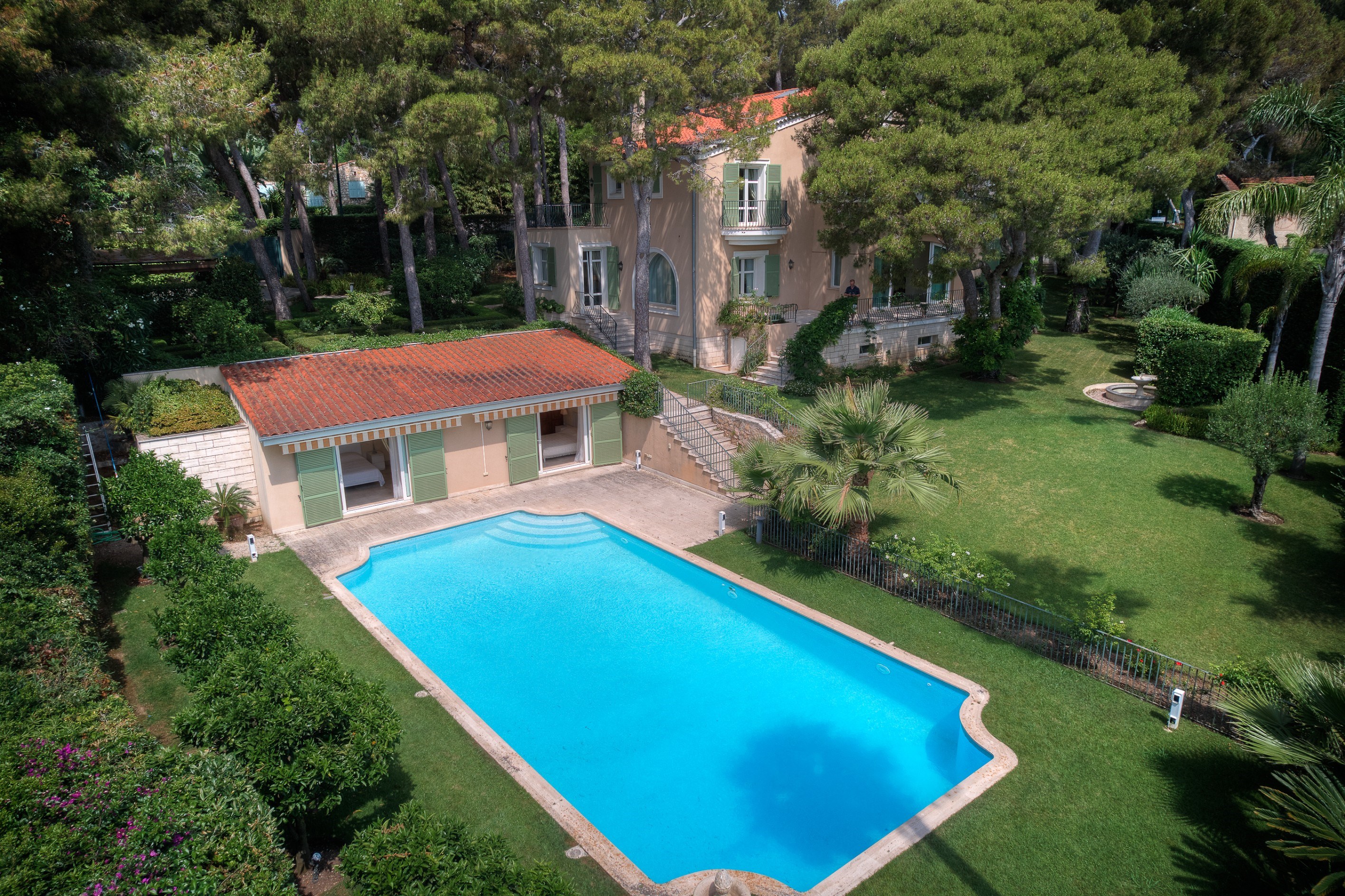  Luxury sea-view villa for sale in Saint-Jean-Cap-Ferrat – 550 sqm, guest house,… - 物件實景