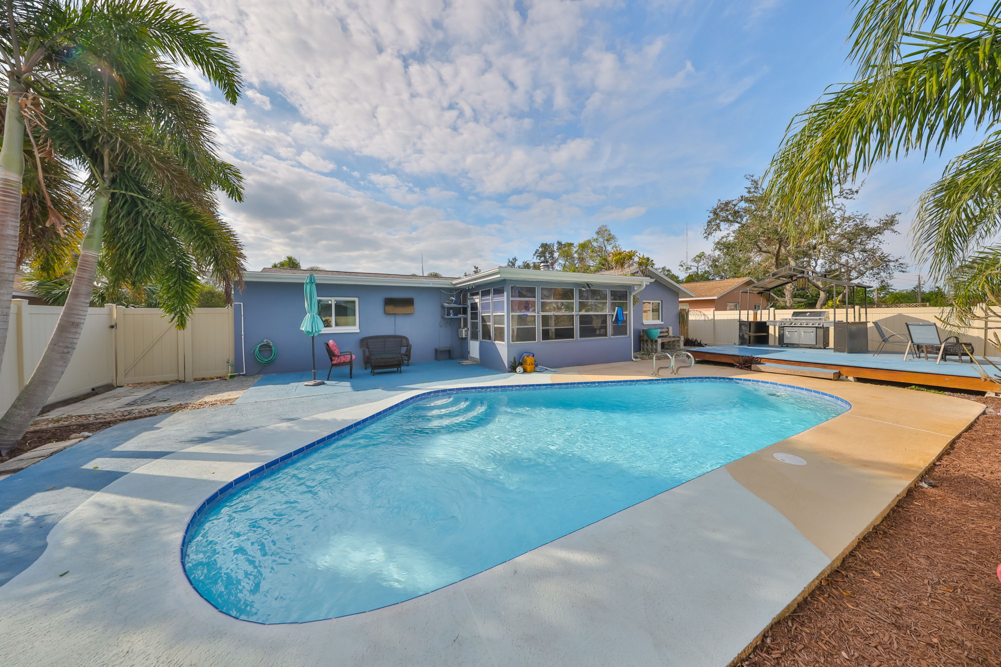 Seminole, Florida, 33772, United States, 4 Bedrooms Bedrooms, ,2 BathroomsBathrooms,Residential,For Sale,2013302