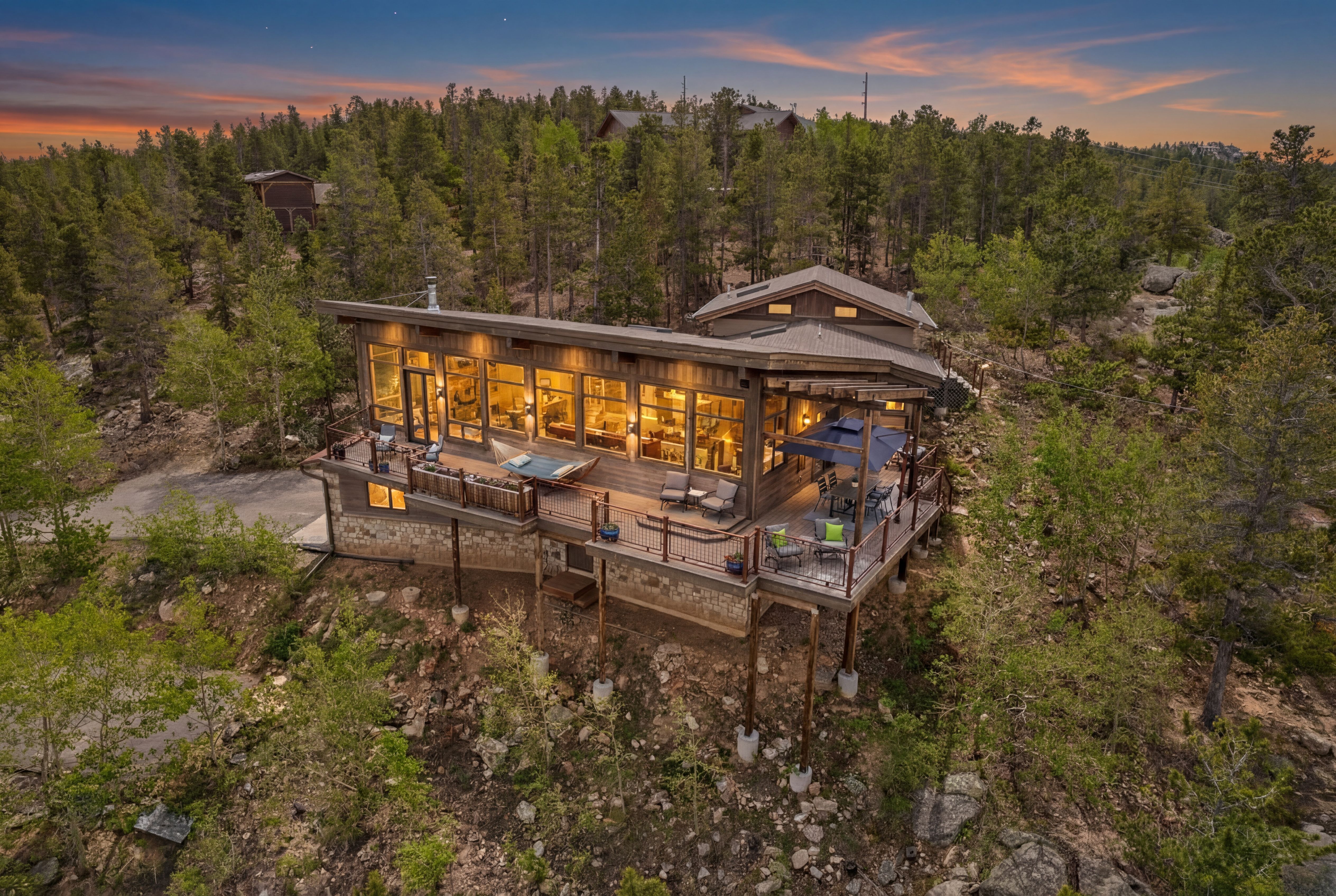  Custom Retreat with Unobstructed Views - 物件實景