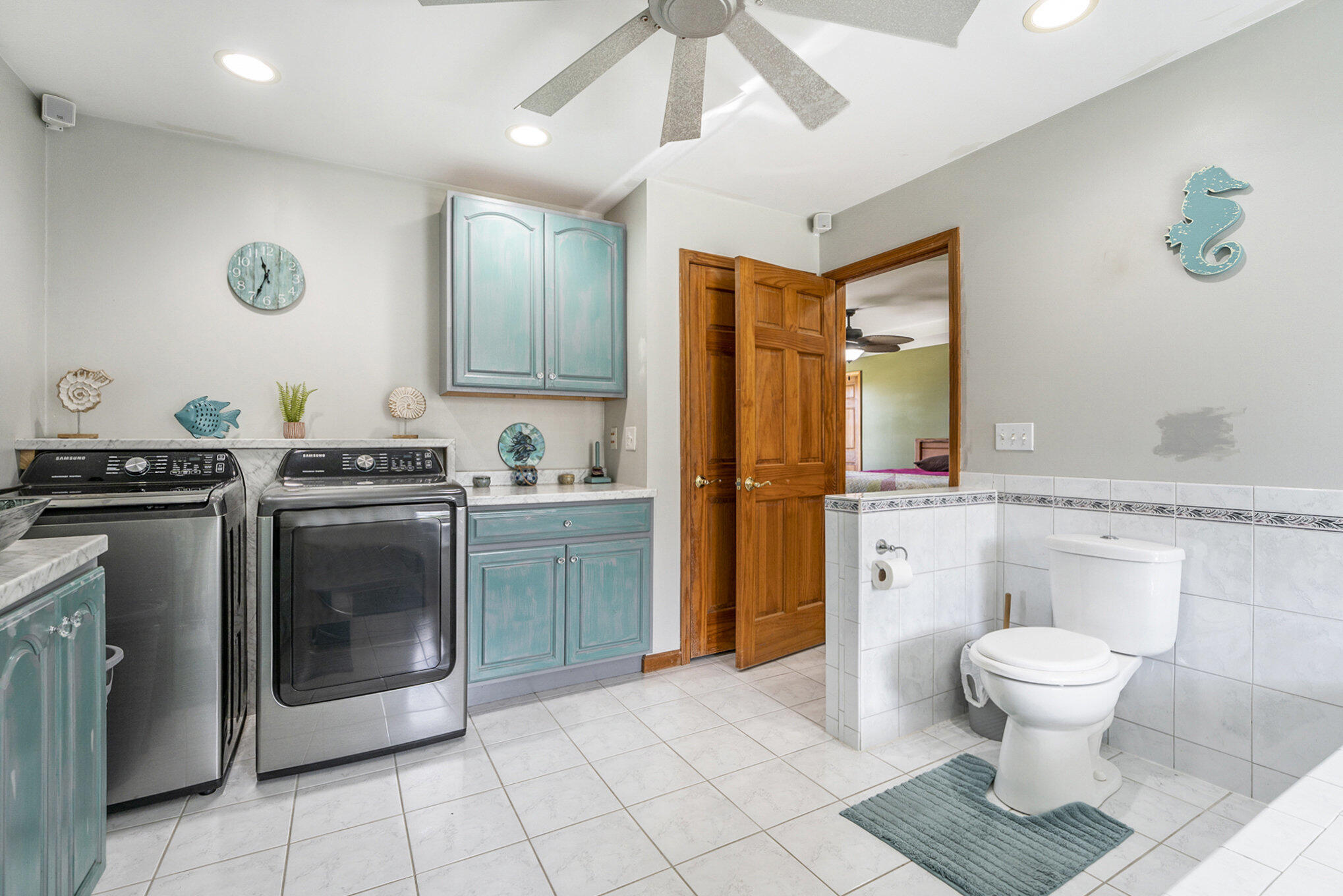 Chesterton, Indiana, 46304, United States, 5 Bedrooms Bedrooms, ,2 BathroomsBathrooms,Residential,For Sale,1973934