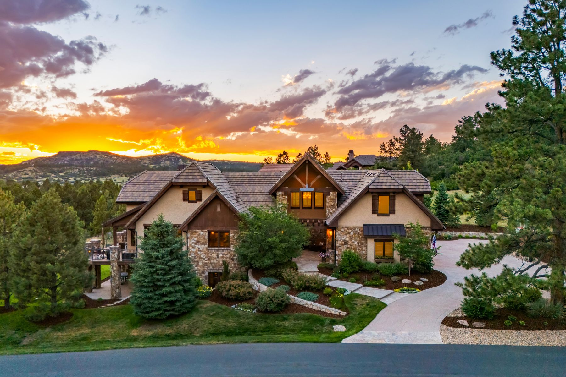  Mountain Modern Sanctuary In The Coveted, Gated Village At Castle Pines - 物件實景